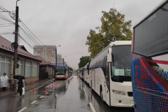 primaria voluntari se lauda ca in plina austeritate a plimbat mii de pelerini la iasi la moastele sfintei cuvioase parascheva 68ea988843732