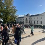 randul credinciosilor veniti la pelerinajul sfintei parascheva a atins aproape 4 kilometri peste 100 000 au trecut pe la racla 68ec5a925abfa