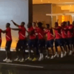 reactie neasteptata a jucatorilor nationalei din surinam dupa ce suporterii selectionatei din panama au facut galagie in fata hotelului 68efdaeb3e086