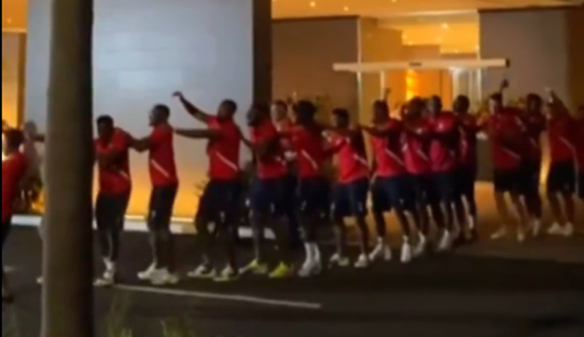 reactie neasteptata a jucatorilor nationalei din surinam dupa ce suporterii selectionatei din panama au facut galagie in fata hotelului 68efdaeb3e086