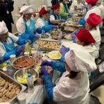 reportaj din imparatia sarmalelor am fost sa vedem cum se fac cele 60 000 de sarmale pentru pelerinii sfintei care este reteta foto 68eda15b4cda7