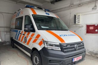 sanse in plus la viata saj iasi investeste 166 milioane euro in ambulante moderne si defibrilatoare publice judetul are un deficit de 84 masini de salvare 68f102428f378