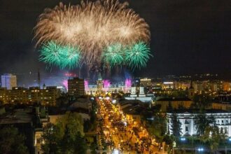 scena concertului de la palatul culturii montata cu 500 000 lei din bugetul local 68e9ace44a8a4