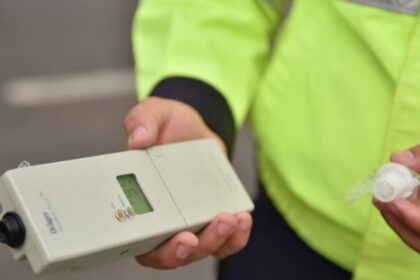 seful sectiei de psihiatrie a unui spital prins baut si drogat la volan 68e4f43ddfc9f