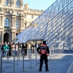 spargerea de la louvru 5 noi arestari inclusiv un suspect principal 690336771402e