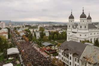 tot ce trebuie sa stii despre sarbatorile iasului va fi deschis in sfarsit si parcul din fata teatrului national 68df20e4580f2