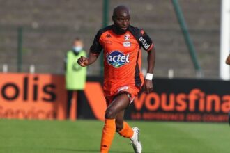 un fotbalist care sustinea ca vaccinurile impotriva covid ar fi cauza accidentarilor sale a pierdut procesul contra pfizer si federatiei franceze 68f0f0aa8ebd6