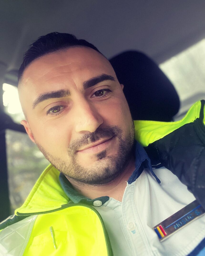 un om printre oameni stefan un politist local a salvat o tanara in timp ce dirija circulatia 68f4885faedc4