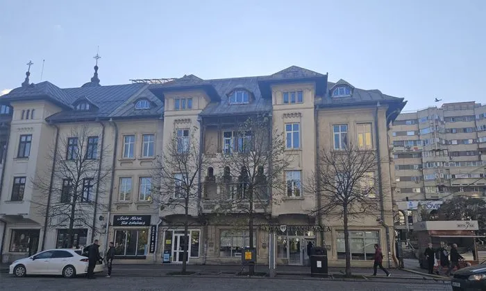 una dintre cele mai cunoscute cladiri din centrul iasului va fi reabiliata cumparata cu 37 milioane de euro 68f20a2a58021