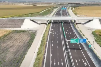 video doar un lot si jumatate de pe autostrada a7 din cele sase aflate in lucru intra in circulatie termenul de finalizare era sfarsitul lui 2025 68de1cbfd297a