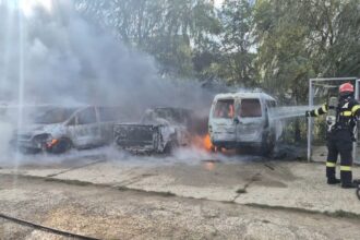 video foto trei masini s au facut scrum in comuna popricani 68ed18574b315 1