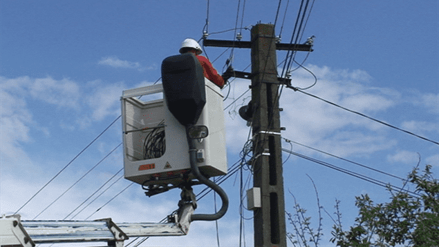 zeci de firme isi disputa contractul de extindere a retelei electrice in moara de vant principalul client deservit va fi sru iasi 68fad070ad8de