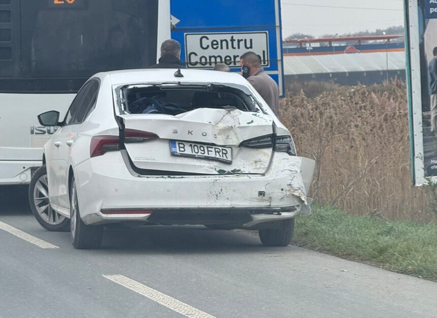 accident rutier intre o skoda si o camioneta la iesirea din iasi video 690d9d56cb46e
