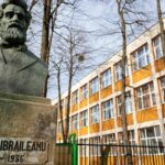 ambulante la colegiul garabet ibraileanu din iasi un profesor a suferit un avc hemoragic 690ddca934037