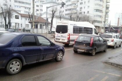 atentie soferi schimbari in traficul din canta si moara de foc primaria scoate un semafor si interzice doua viraje la stanga 6909acbc26296