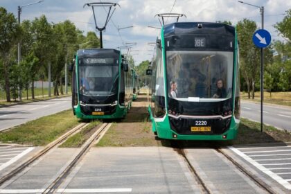 bozankaya continua livrarile catre iasi al saptelea tramvai cu trei module a ajuns in oras 6908770884eac