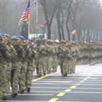 ca la romani prima parada militara de ziua nationala fara ministrul apararii video 692b100379693