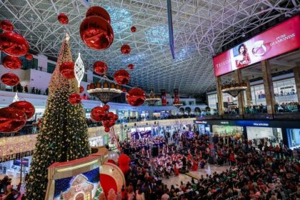 calatoria magica incepe sambata la palas la ora 19 00 aprindem luminitele de craciun alaturi filarmonica iasi mos craciun si indragite personaje ale iernii 6929b2c1e72ce