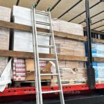 captura de proportii la calafat 15 milioane de tigarete de contrabanda descoperite intr un ansamblu rutier video 692c17ae304b1