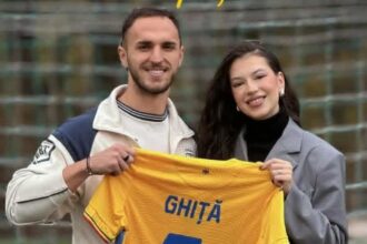 cleopatra l a intalnit pe ghita la portita artista cleopatra stratan s a intalnit cu portarul echipei nationale virgil ghita 6910c5f38d6da