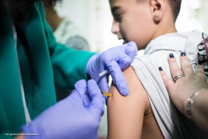 covid 19 un nou studiu confirma beneficiile vaccinarii la copii si adolescenti 690b5934988ac