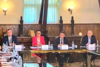 csm isi alege joi noua conducere care este componenta consiliului 6925758626221