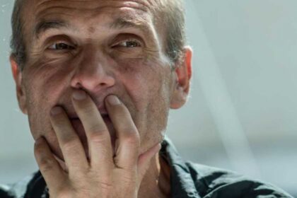 ctp nu mai vad alta solutie decat falimentul de tara jurnalistul este exasperat de dezastrul din spatele lui bolojan 6921a03d43881