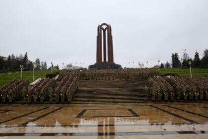 dezastrul lasat in armata de impostorul mosteanu moment halucinant la depunerea juramantului a 600 de militari video 692a93ec118f2