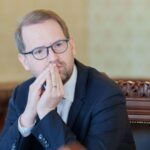 dominic fritz reactie halucinanta ii multumeste lui mosteanu pentru demisie si afirma ca a fost un ministru integru 69297bcf6522a