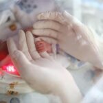 iasul se lumineaza diseara in violet e ziua mondiala a prematuritatii dr maria stamatin arcadia in fiecare an se nasc in romania 14 15 mii de copii prematuri 691b2ecd01d9a