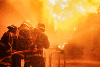 incendiu la o hala cu utilaje agricole 69287beada42d