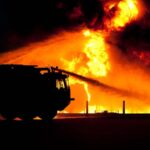 incendiu masiv in judetul iasi arde o hala cu tractoare 69288e0e7d831