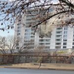 incendiu puternic intr un bloc de 11 etaje din capitala interventie majora a pompierilor video 692165a38d8b0