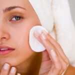 medic dermatolog degeaba avem o rutina de skin care e extrem de bine pusa la punct daca dormim patru ore bem doua pahare de apa pe zi consumam alcool si fumam 691f77adefd9c