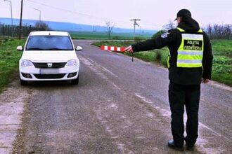 noi falsuri la granita de est carte de identitate contrafacuta gasita asupra unui bosniac 6913a83d1d467