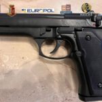 proxenetii din pacuret au fost retinuti de politisti acestia exploatau zeci de fete in italia castigand aproape 2 milioane de euro 691d5fd1dbbc1