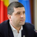 rezistul miruta de la economie se plimba mai ceva ca iohannis cum si a luat colegul de liceu in seul pe banii ministerului 6921cca1047fa