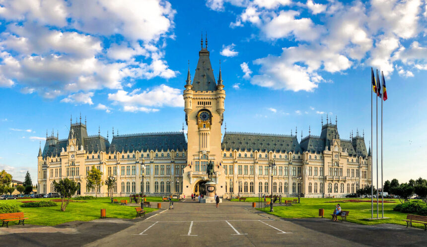 secretele restaurarii patrimoniului expozitie aniversara la palatul culturii vernisata astazi 691e738160fa3