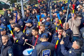 sindicatele din penitenciare declanseaza proteste nationale cer stoparea modificarilor la pensiile militare 692450b7c6329
