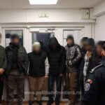 tentativa de trecere ilegala 13 migranti din maroc si turcia descoperiti intr un tir incarcat cu marfa 69258ab35efcd