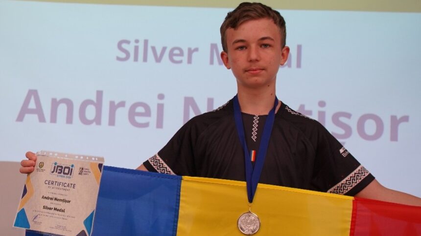 trei medalii internationale la doar 14 ani elevul iesean andrei nemtisor aduce acasa argintul de la balcaniada de informatica 69095b7f65b87