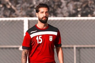 un fotbalist din iran pedepsit dupa aparitia unui video in care bea alcool 69234231e0401