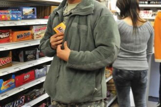 un hot specializat pe furturi in dauna supermarket urilor profi va ajunge dupa gratii fiindca nu a ajuns in fata instantei 6917dc014ade8