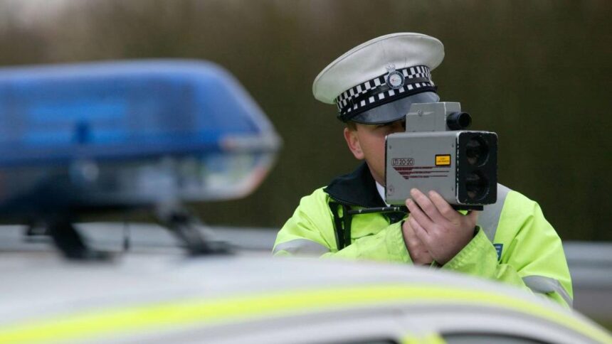 un sofer din iasi a reusit sa demonstreze in fata instantei ca radarul politiei l a inregistrat cu viteza dubla fata de cat avea in realitate 6913e7817c921