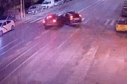 video impact violent in canta dupa o manevra imprudenta doua masini avariate serios 691b7185a08ad