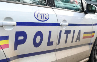 a crezut ca poate conduce beat si fara permis pe un drum comunal ghinion politistii nu au fost de aceeasi parere 69539af323022