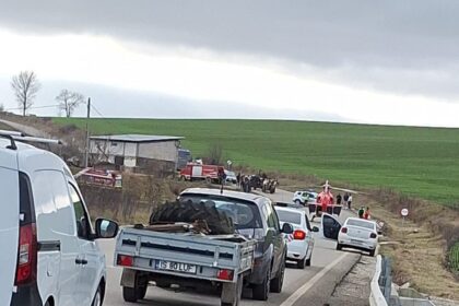 accident rutier langa podu iloaiei conducator de motoscuter gasit inconstient 6932a707b4515