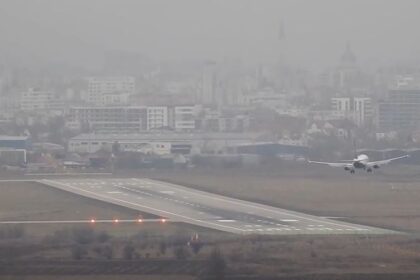 aterizari pe vreme extrema probleme pe aeroportul din cluj napoca din cauza vantului puternic video 6952b58bda2ec