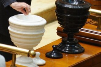 aur depune maine motiunea de cenzura cum incearca bolojan sa convinga psd sa nu voteze demiterea guvernului 6931419ba0a53