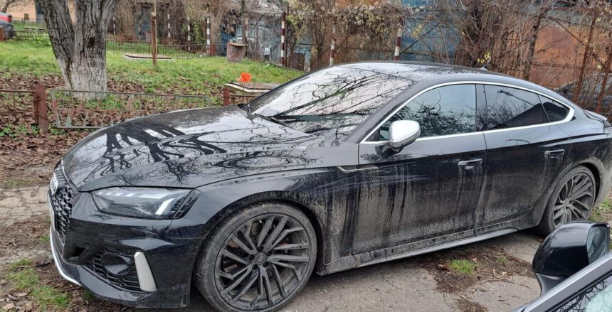 autoturism in valoare de 70 000 de euro declarat furat din austria depistat in zona aeroportului iasi explicatiile ciudate date de sofer 693d931d131e4